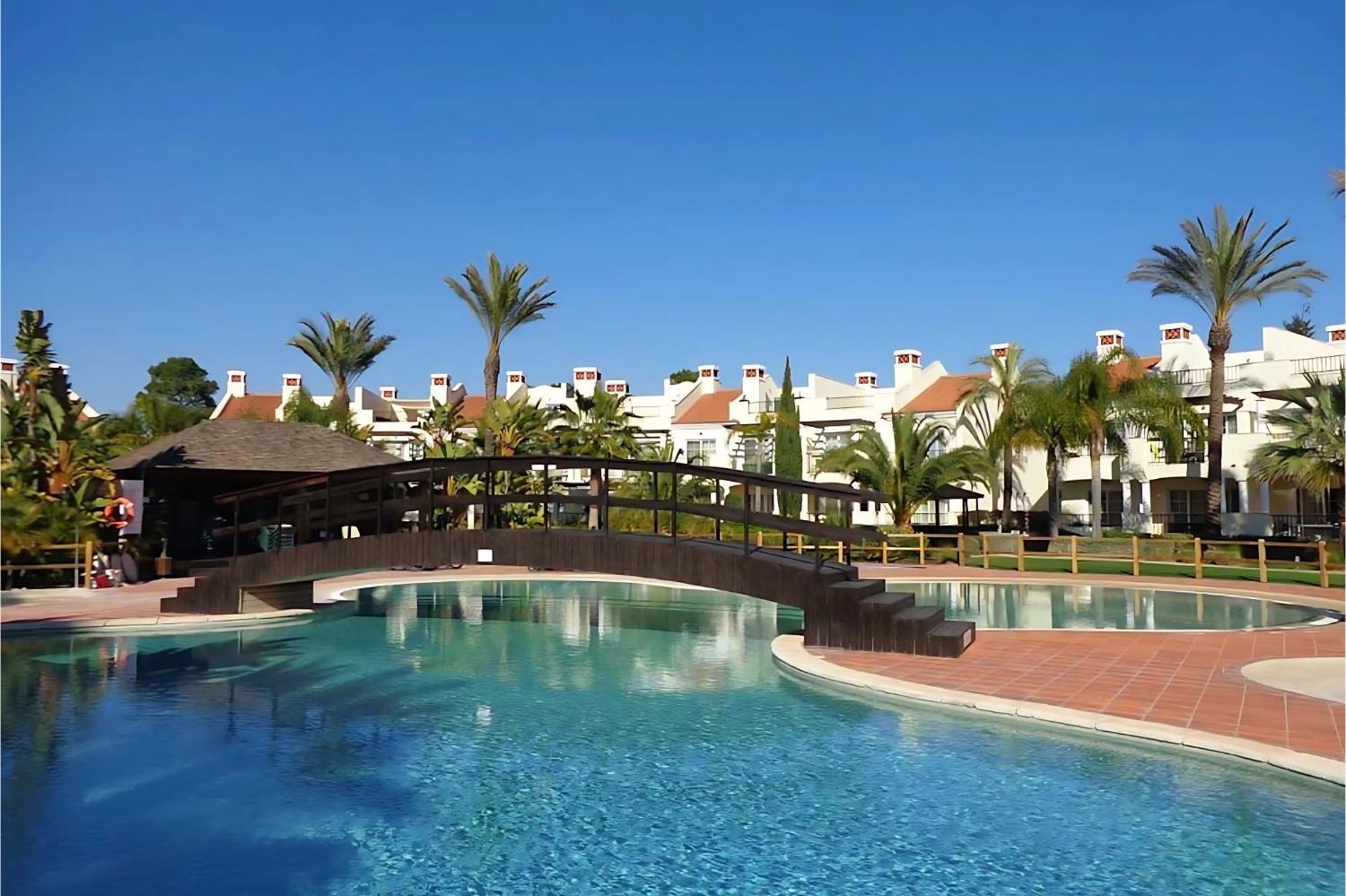 Luxury 3 Bedroom Apartment On Gated Complex Quarteira Exterior foto